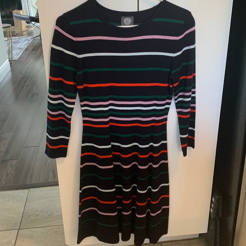 Very cute Vince Camuto dress. EUC